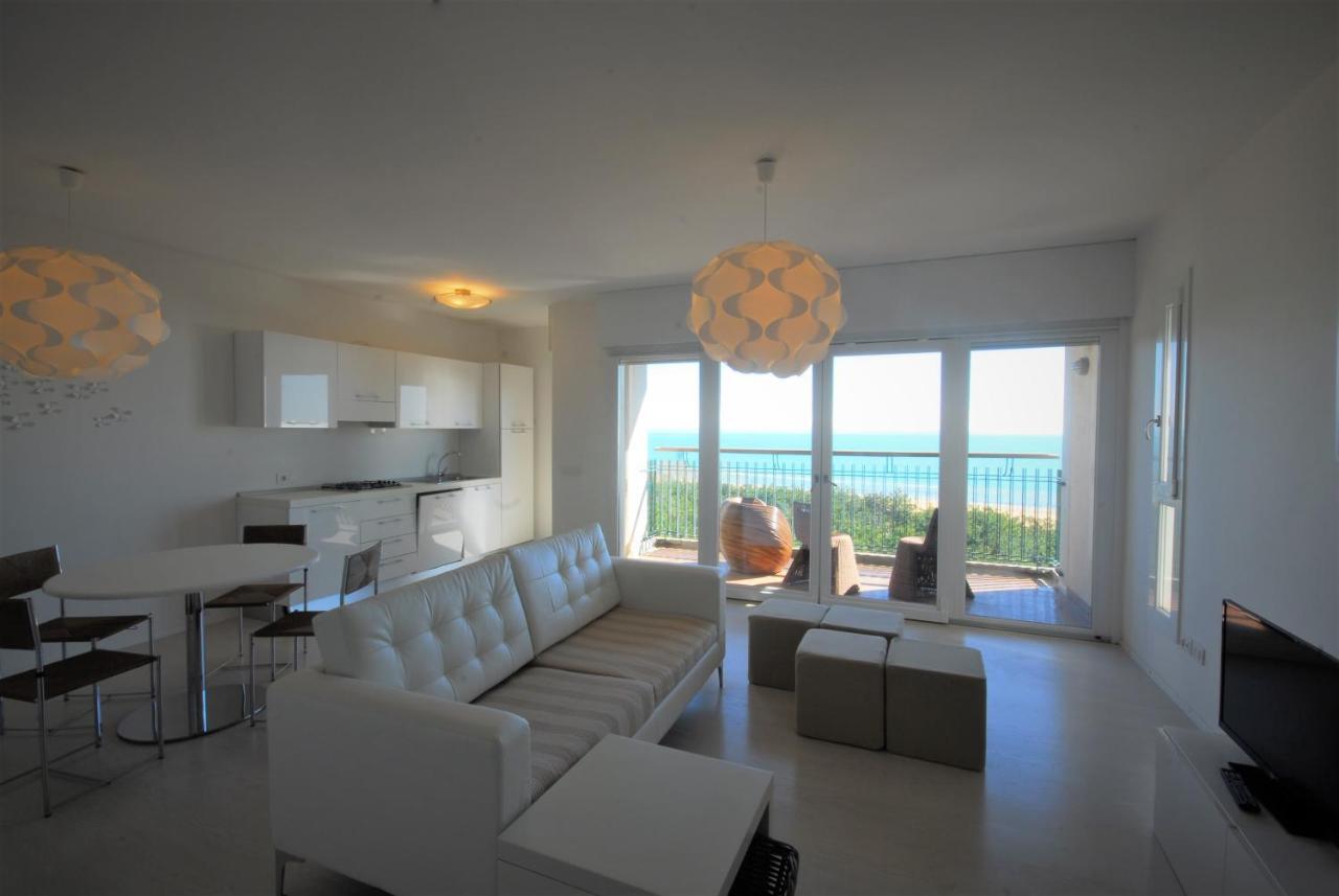 Residence Excelsior Lignano Sabbiadoro Exterior photo