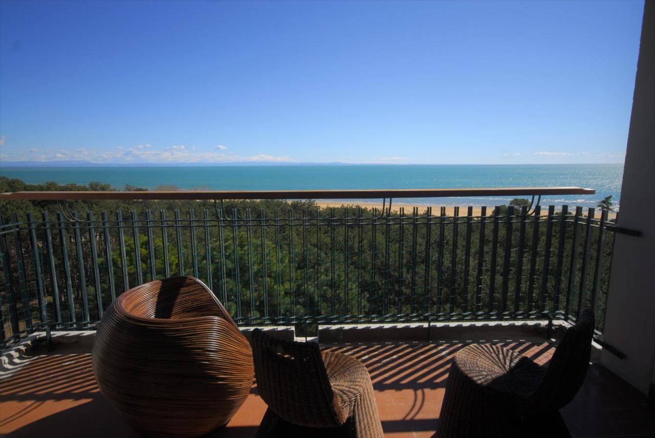 Residence Excelsior Lignano Sabbiadoro Exterior photo